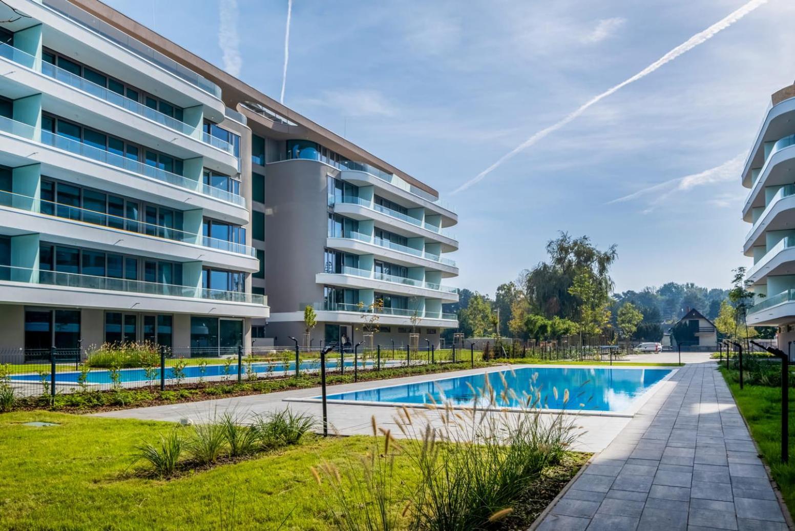 Myflat Wave Luxury 44 Suite Siófok Esterno foto